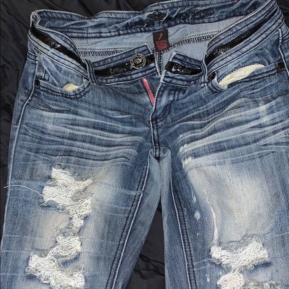 Jeans - Picture 2 of 3